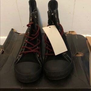 Kids Converse size 3